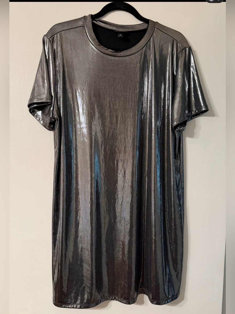 Torrid Silver Metallic Liquid Shine Crew Neck Short Sleeve Mini Dress Sz 0 (L)